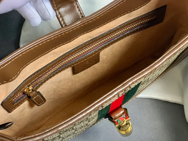 All categories Official website "Brand Women's Bags" Women's Bags 💙 GUCCI 2022 official new Gucci underarm bag wholesale Original order quality 58002000 Size: 28-19-4.5 Cm