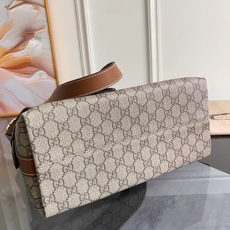 All Categories Official Website "Brand Women's Bags" Women's Bags 💙 GUCCI 2025 New GUCCI Crossbody Bag