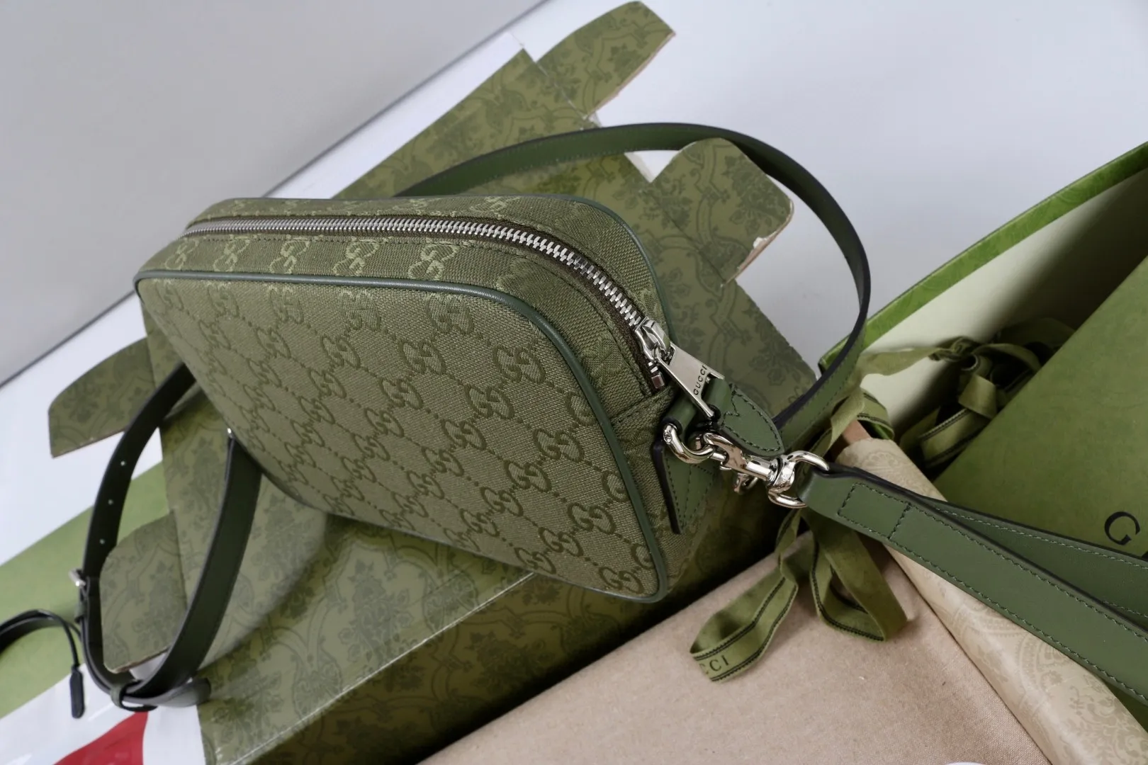 All Categories Official Website "Brand Women's Bags" Women's Bags 💙 GUCCI GUCCI 2026 New Classic GG Pattern Crossbody Bag