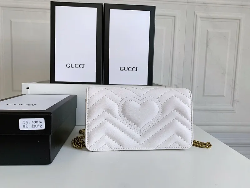 All categories Official website "Brand Women's Bags" Women's Bags 💙 GUCCI replica GUCCI, fine imitation GUCCI bag, GUCCI shoulder bag, 2023 official latest version GUCCI first layer cowhide chain bag, bag factory, original material, size: 18-10.5-4.5CM