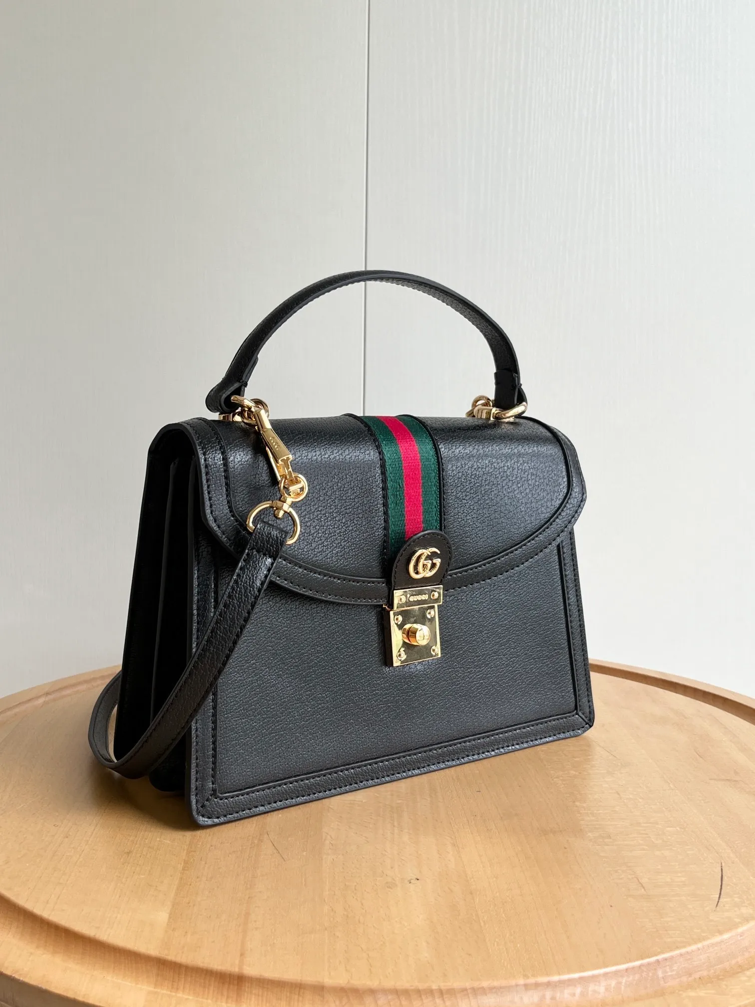 All Categories Official Website "Brand Women's Bags" Women's Bags 💙 GUCCI 2026 New GUCCI Crossbody Bag