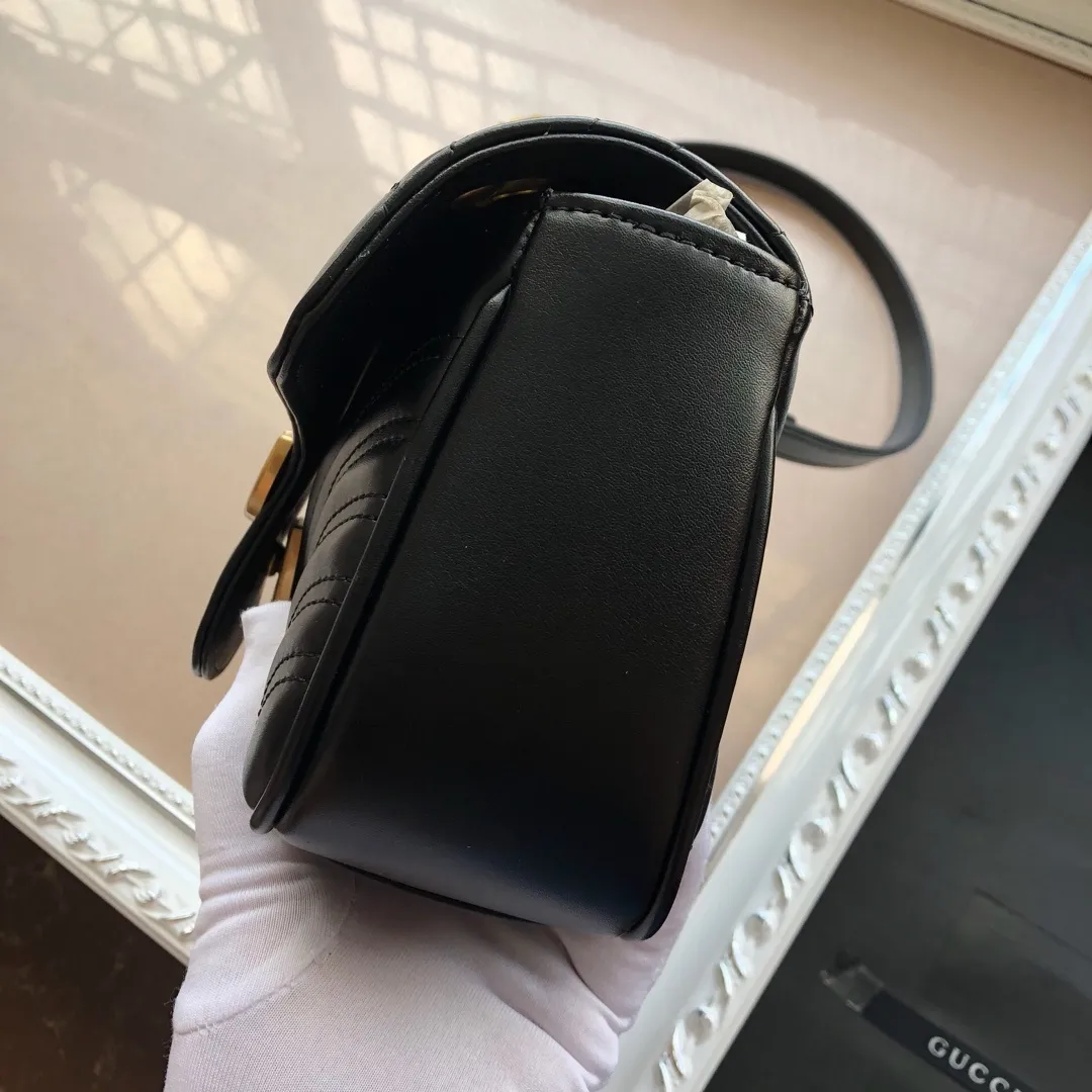 All categories Official website "Brand Women's Bags" Women's Bags 💙 GUCCI Fine imitation Gucci, high imitation Gucci bags, Gucci crossbody bags, 2022 official latest version Gucci crossbody bags, Gucci bag factory, recommended bags, size: 26-15-7CM