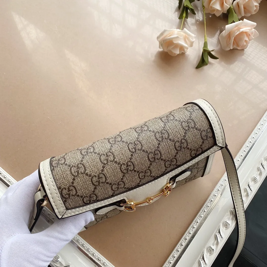All categories Official website "Brand Women's Bags" Women's Bags 💙 GUCCI 2022 Official New Gucci Crossbody Bag Wholesale 58001500 High Quality Specifications: 18-12-5CM