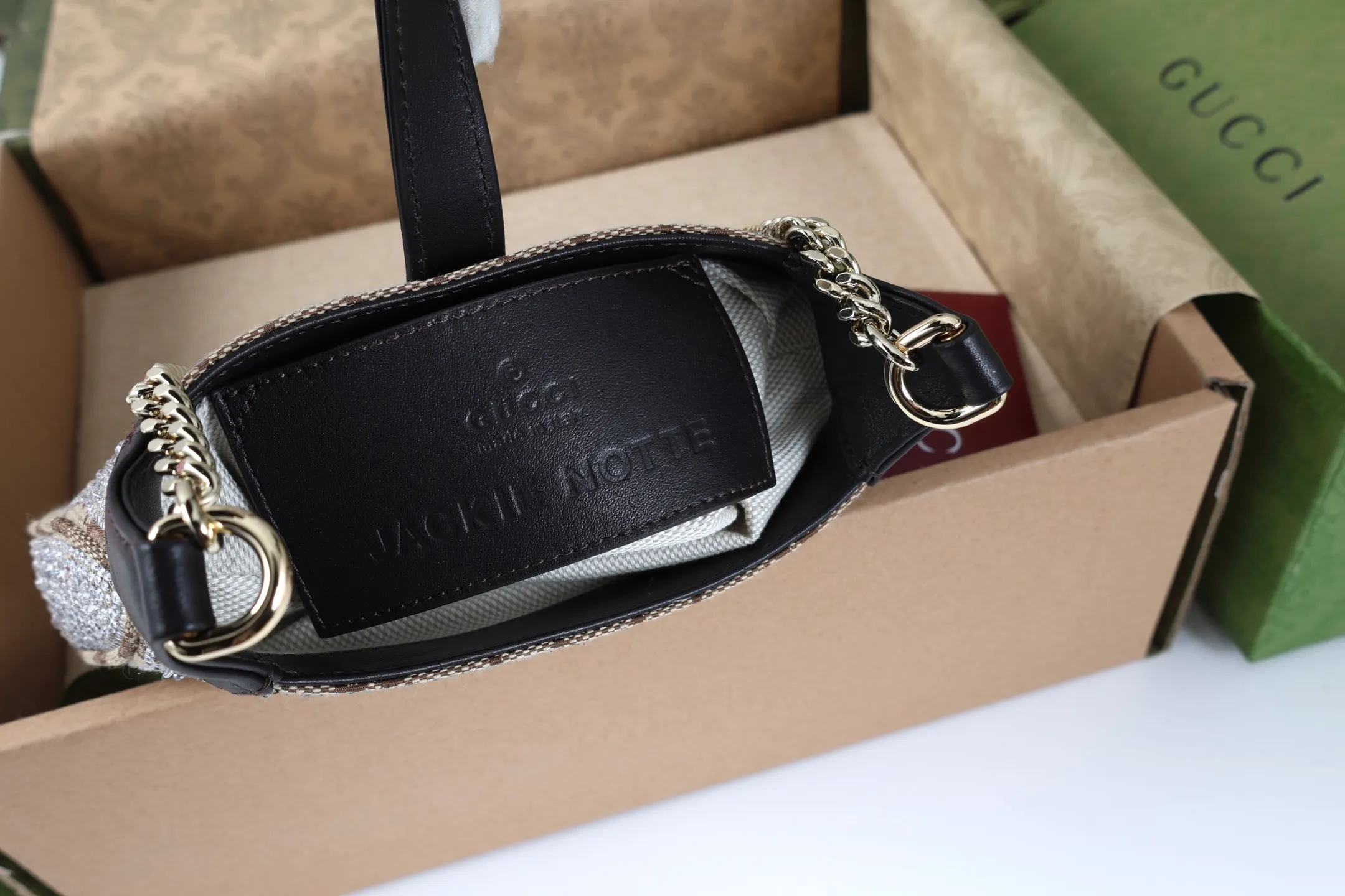All categories Official website "Brand Women's Bags" Women's Bags 💙 GUCCI 2026 GUCCI new crossbody shoulder bag