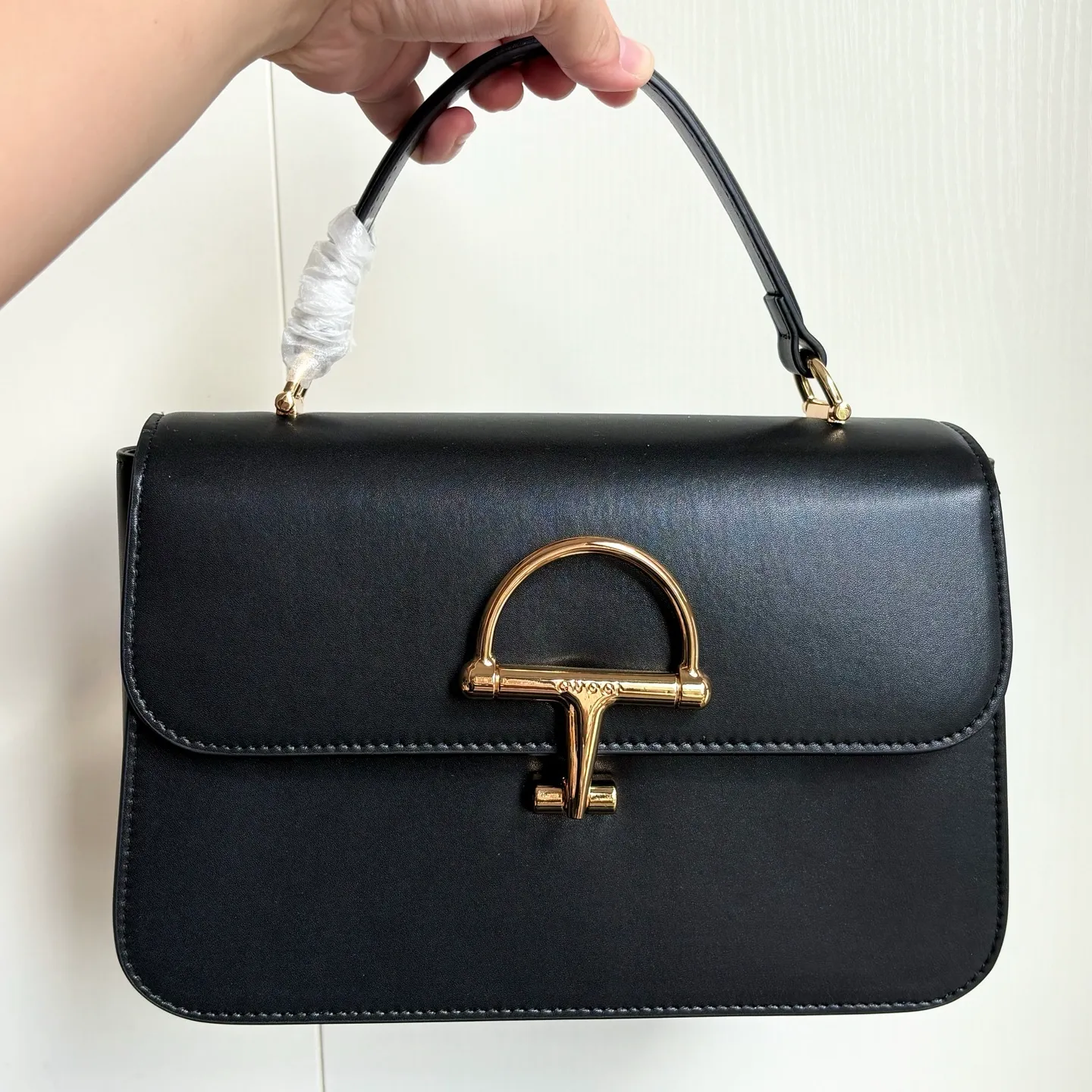 All Categories Official Website "Brand Women's Bags" Women's Bags 💙 GUCCI 2026 New GUCCI Crossbody Bag