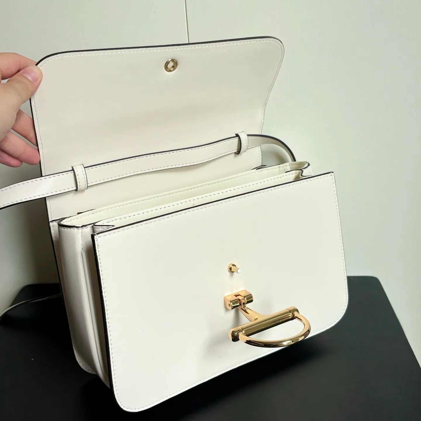 All Categories Official Website "Brand Women's Bags" Women's Bags 💙 GUCCI 2026 New GUCCI Crossbody Bag