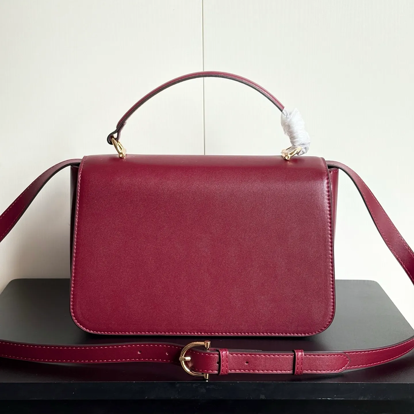 All Categories Official Website "Brand Women's Bags" Women's Bags 💙 GUCCI 2026 New GUCCI Crossbody Bag