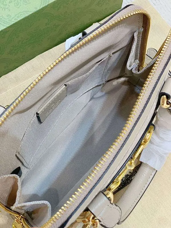 All categories Official website "Brand Women's Bags" Women's Bags 💙 GUCCI 2023 latest GUCCI crossbody bag
