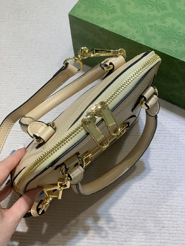 All categories Official website "Brand Women's Bags" Women's Bags 💙 GUCCI 2023 latest GUCCI crossbody bag