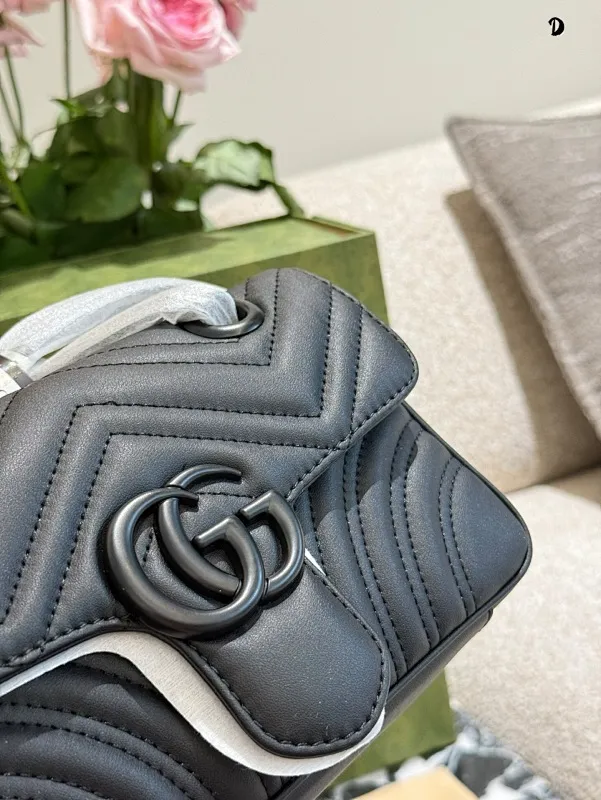 All Categories Official Website "Brand Women's Bags" Women's Bags 💙 GUCCI 2025 New GUCCI Crossbody Bag