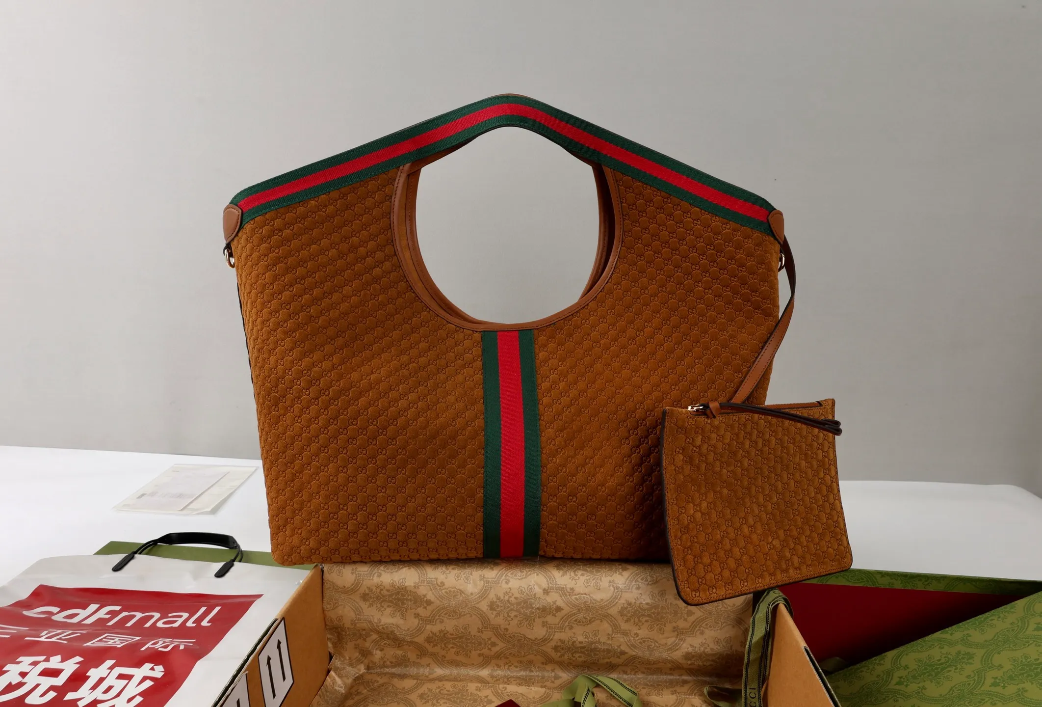 All Categories Official Website "Brand Women's Bags" Women's Bags 💙 GUCCI 2026 Classic GUCCI Print Crossbody Bag