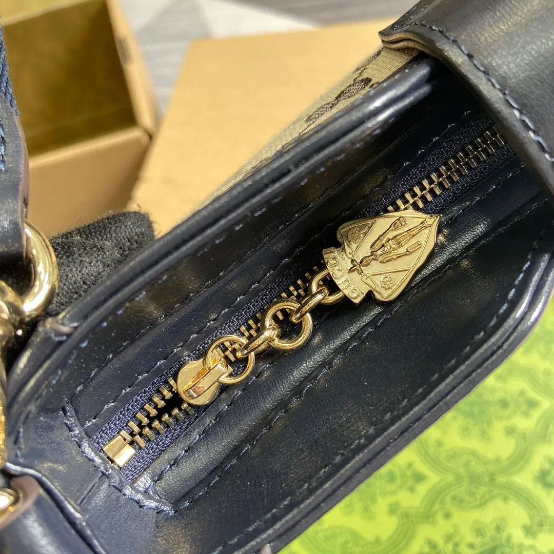 All categories Official website "Brand Women's Bags" Women's Bags 💙 GUCCI 2025 new GUCCI armpit bag