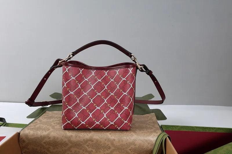 All categories Official website "Brand Women's Bags" Women's Bags 💙 GUCCI 2026 GUCCI new crossbody shoulder bag