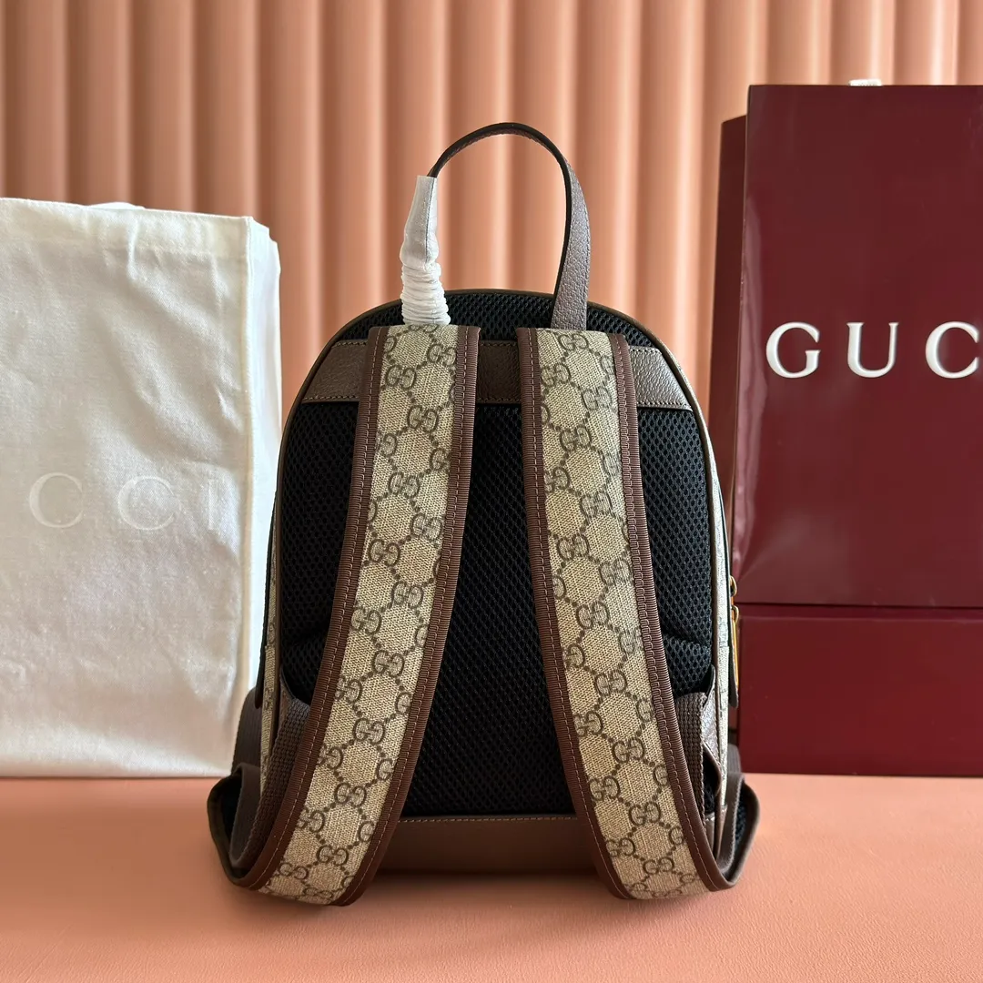 p1100. 📣📣📣【Original leather accessories🌈Full set of counter configurations】Ophidia family ~ The backpack is made of classic GG fabric with cowhide, inlaid with red and blue webbing, the wide bronze GG pattern shoulder straps are very eye-catching, and the back is made of breathable mesh technology fabric, all elements are brought into full play! The size and capacity of the bag are perfect, and it can be used with any outfit or travel. Style number: 547965, size: 22*29*15