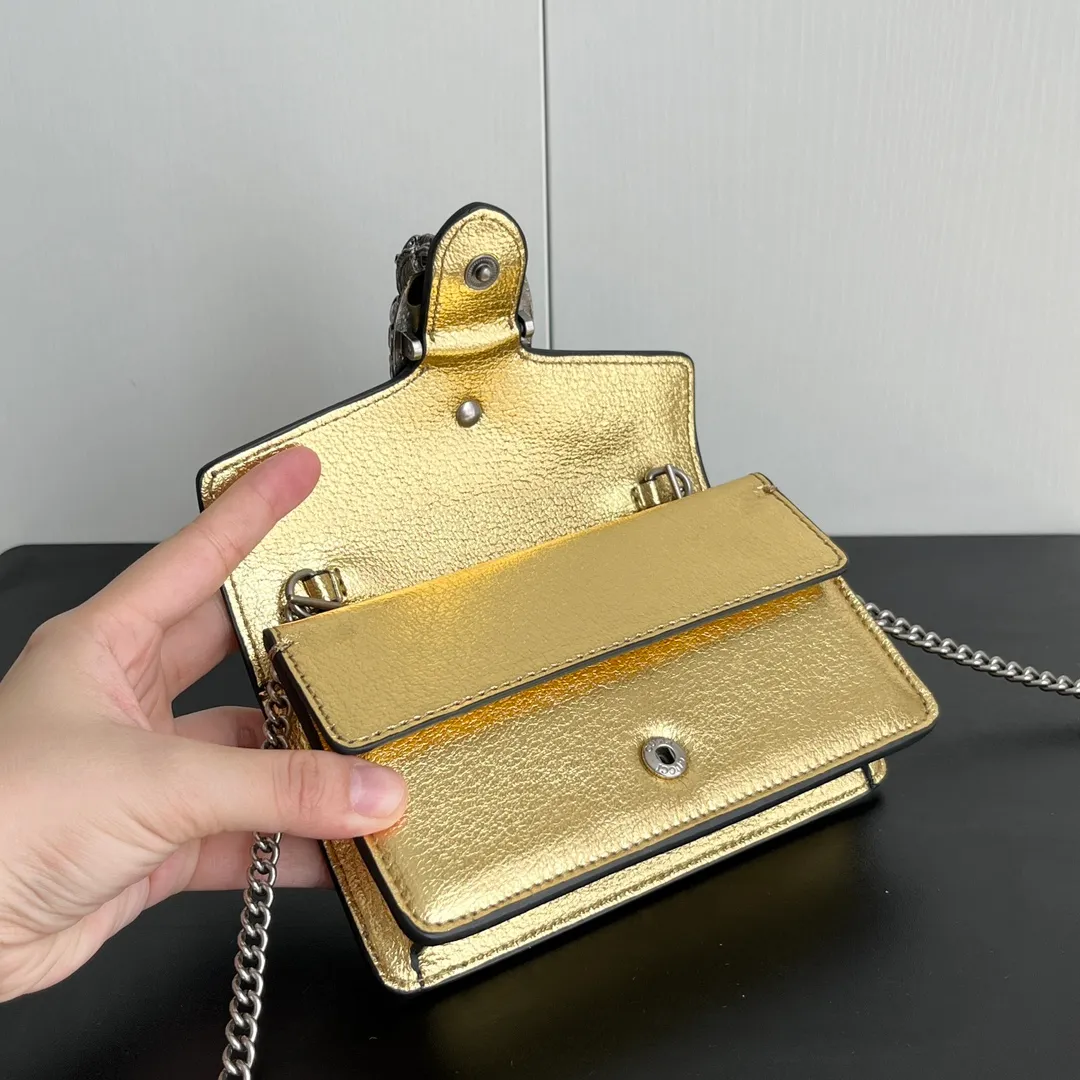 Actual shot #💰260 with box model: 476432 gold leather size: 16.5x10x4.5cm 𝙂𝙪𝙘𝙘𝙞 𝘿𝙞𝙤𝙣𝙮𝙨𝙪𝙨 𝙈𝙞𝙣𝙞 16.5 Xiaogujia’s entry-level small bag is recommended. It’s not worth mentioning. It’s a classic model that can be said to be the symbol of Xiaogujia. The classic mini Dionysian buckle is paired with calfskin. This bag has a very high appearance rate. It is simply a tool for daily wear and is very popular on the street❗️