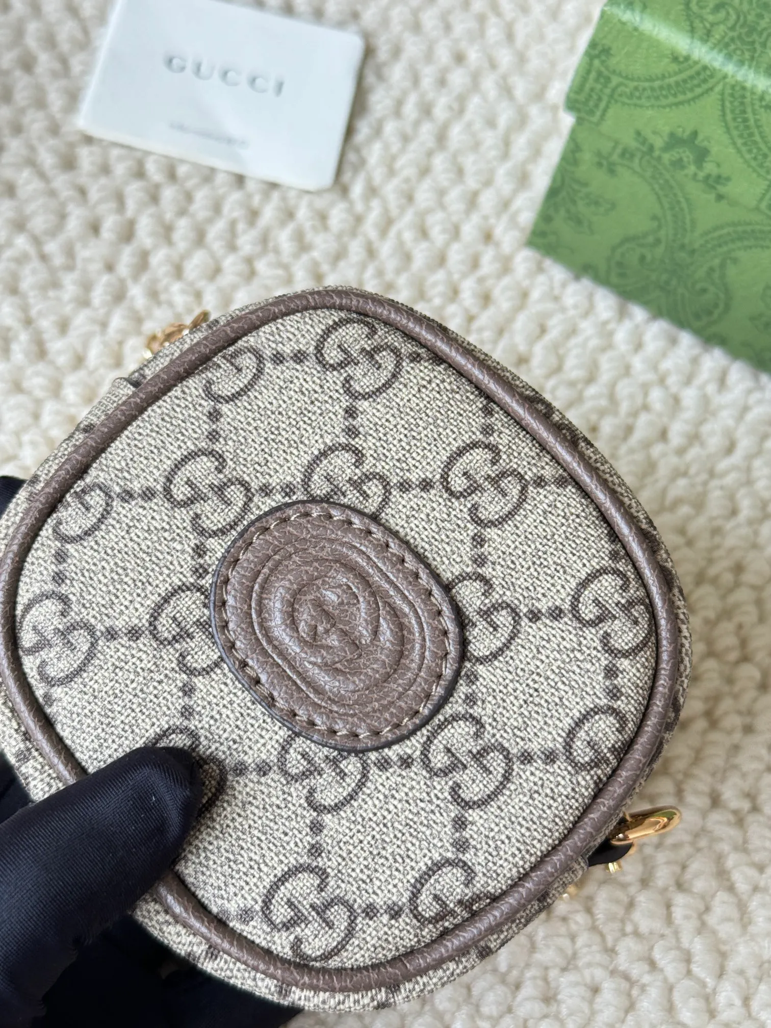 💰180 GUCCI/Gucci new women's beige/ebony canvas strawberry zipper coin purse