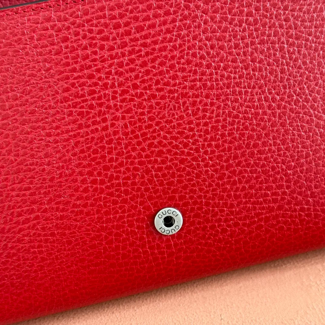 p680. 📣📣📣【Original leather🌈 Equipped with full package at the counter】🔥🔥GG Original leather, ebony double G fabric PVC with leather chain mini handbag/wallet, small bag with detachable shoulder strap, ample internal space, perfect replica of the original, 💯top-grade Italian imported cowhide👉fine workmanship ‼ ️Model: 401231, size: 20*13.5*4cm.