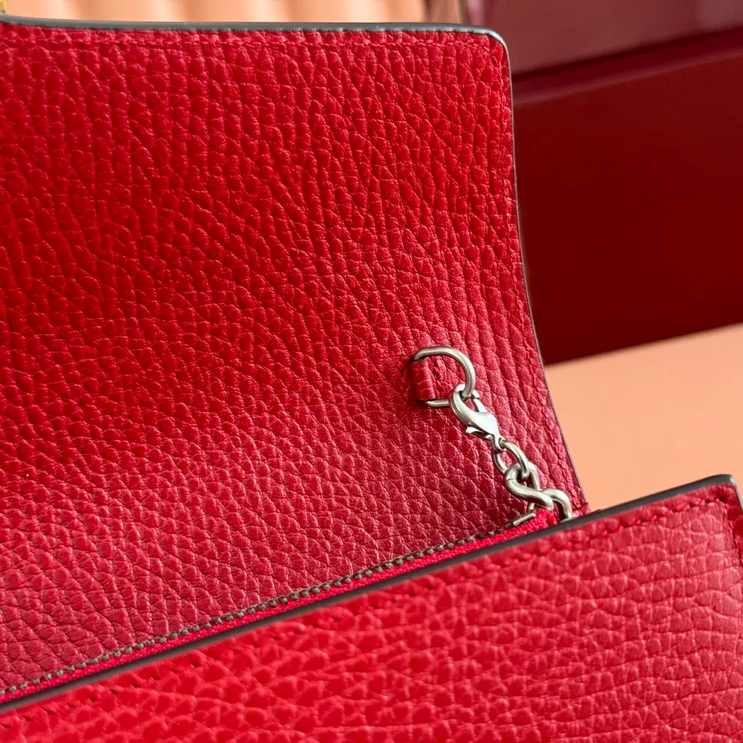 p680. 📣📣📣【Original leather🌈 Equipped with full package at the counter】🔥🔥GG Original leather, ebony double G fabric PVC with leather chain mini handbag/wallet, small bag with detachable shoulder strap, ample internal space, perfect replica of the original, 💯top-grade Italian imported cowhide👉fine workmanship ‼ ️Model: 401231, size: 20*13.5*4cm.