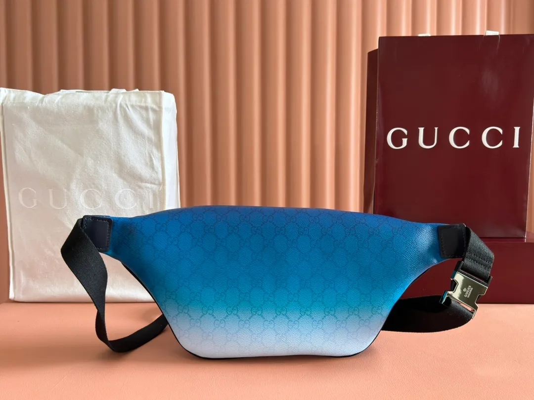 p900💋💋💋【Full set of packaging at the counter】gjia’s unique blue gradient effect printing adds a fashionable aesthetic to this basic functional item. This cross-body bag is made of GG Monogram coated fabric, with all-over gradient printing showing off its ingenious design. Gradient blue GG Monogram coated fabric, dark blue leather trim, all-over gradient print, blue cotton and linen lining, zipper closure, size: 835810. Dimensions: 39cm (width) x 17cm (height) x 4cm (depth) Weight: approx. 0.5kg Color: gradient blue/original leather. Made in Italy