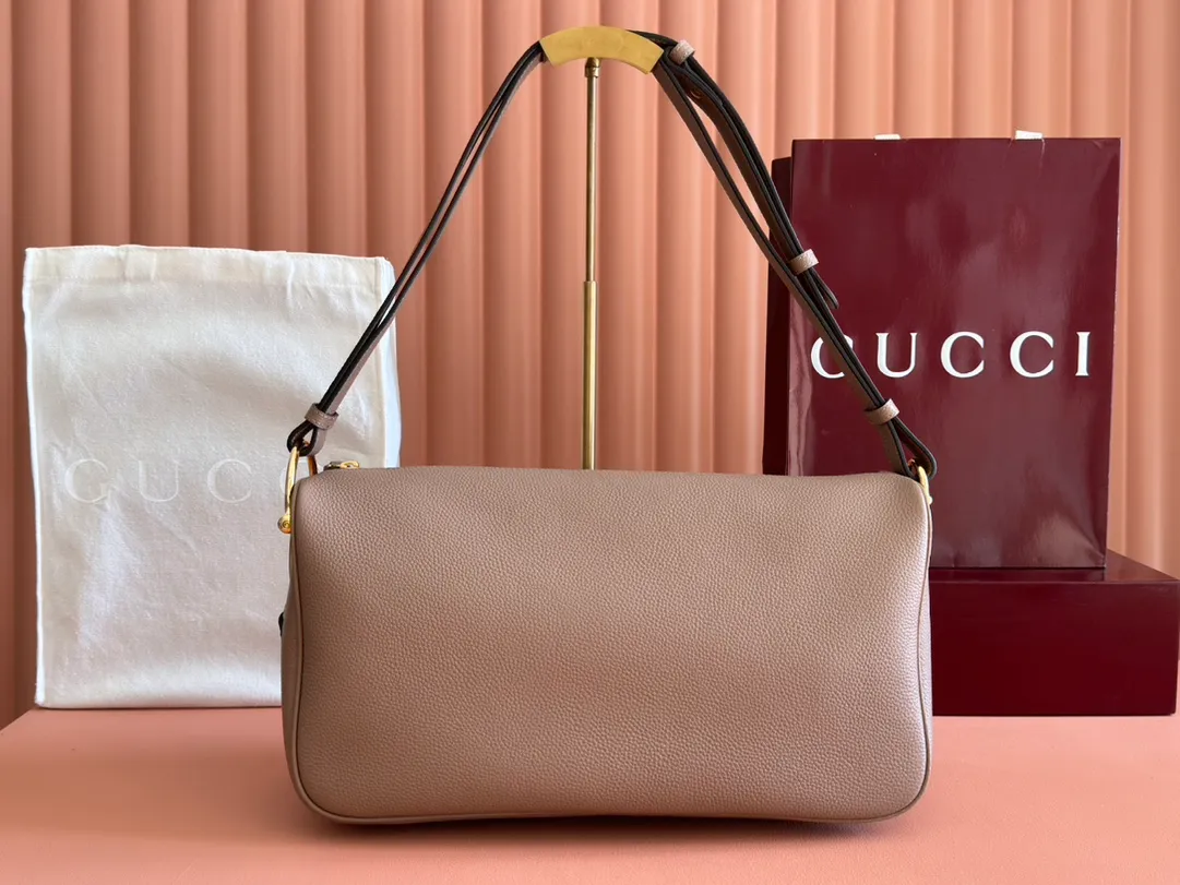 💋💋💋【New】Gucci Half Horsebit series large shoulder bag, original leather shipped, 🐍Model: 862530.