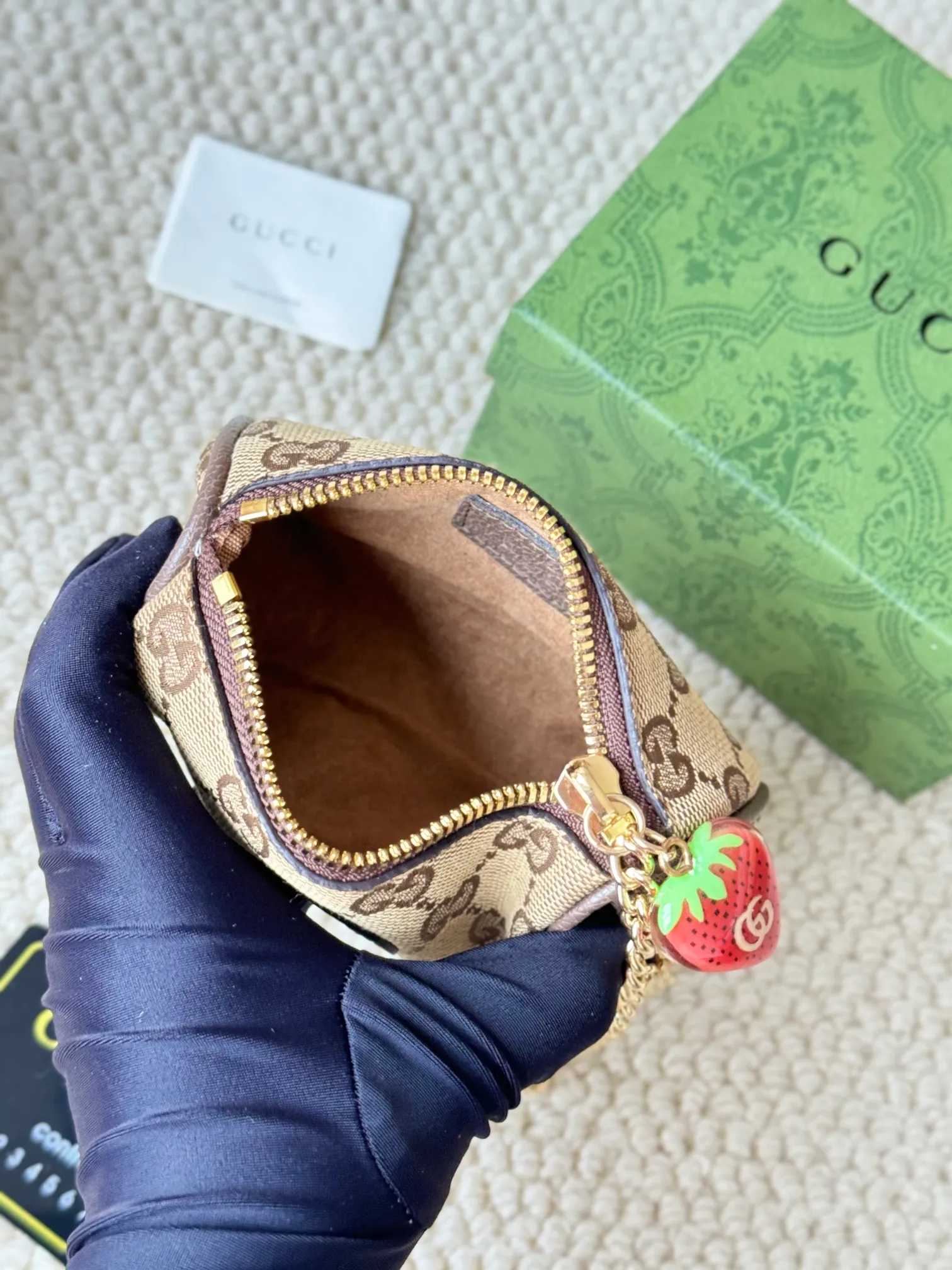 💰180 GUCCI/Gucci new women's beige/ebony canvas strawberry zipper coin purse
