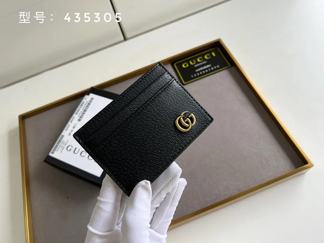 💰100 Top Original 💎 Pigskin fabric # GUCCI new card holder. GG Marmont card holder. Made of calfskin, quilted humanoid pattern and crafted with top-grade overseas hardware. lGG Marmont card holder! Style number: 435305 / 443127 Size: W10xH7cm.