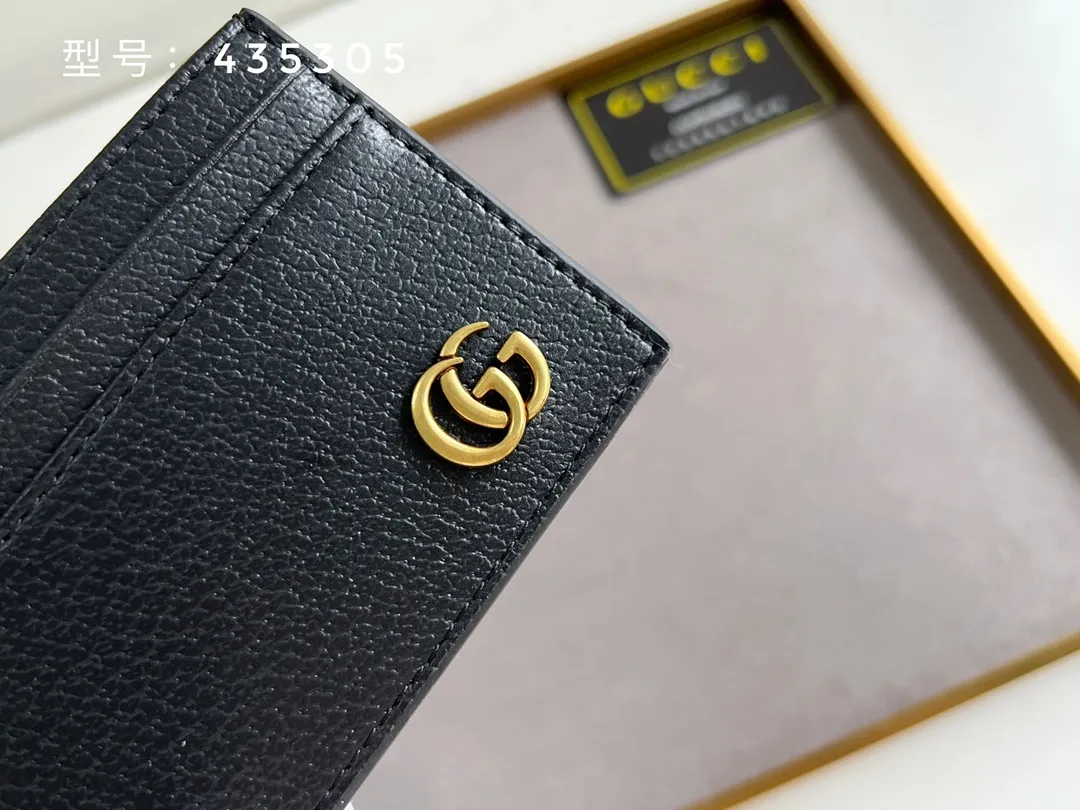 💰100 Top Original 💎 Pigskin fabric # GUCCI new card holder. GG Marmont card holder. Made of calfskin, quilted humanoid pattern and crafted with top-grade overseas hardware. lGG Marmont card holder! Style number: 435305 / 443127 Size: W10xH7cm.