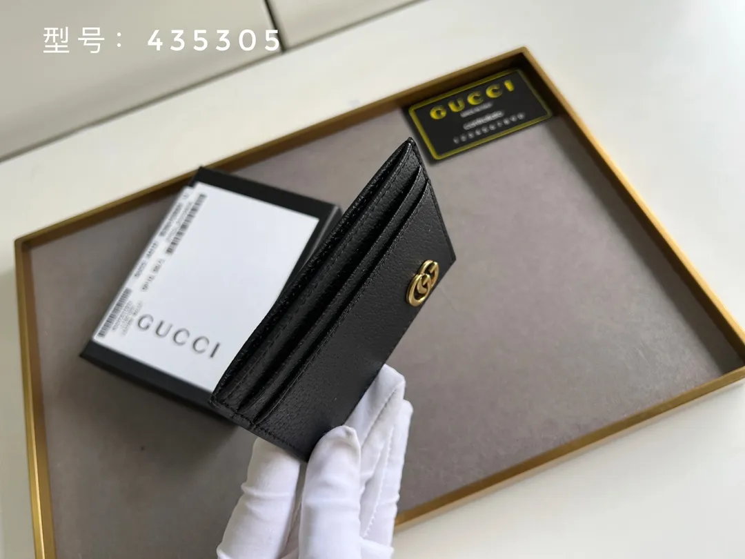 💰100 Top Original 💎 Pigskin fabric # GUCCI new card holder. GG Marmont card holder. Made of calfskin, quilted humanoid pattern and crafted with top-grade overseas hardware. lGG Marmont card holder! Style number: 435305 / 443127 Size: W10xH7cm.