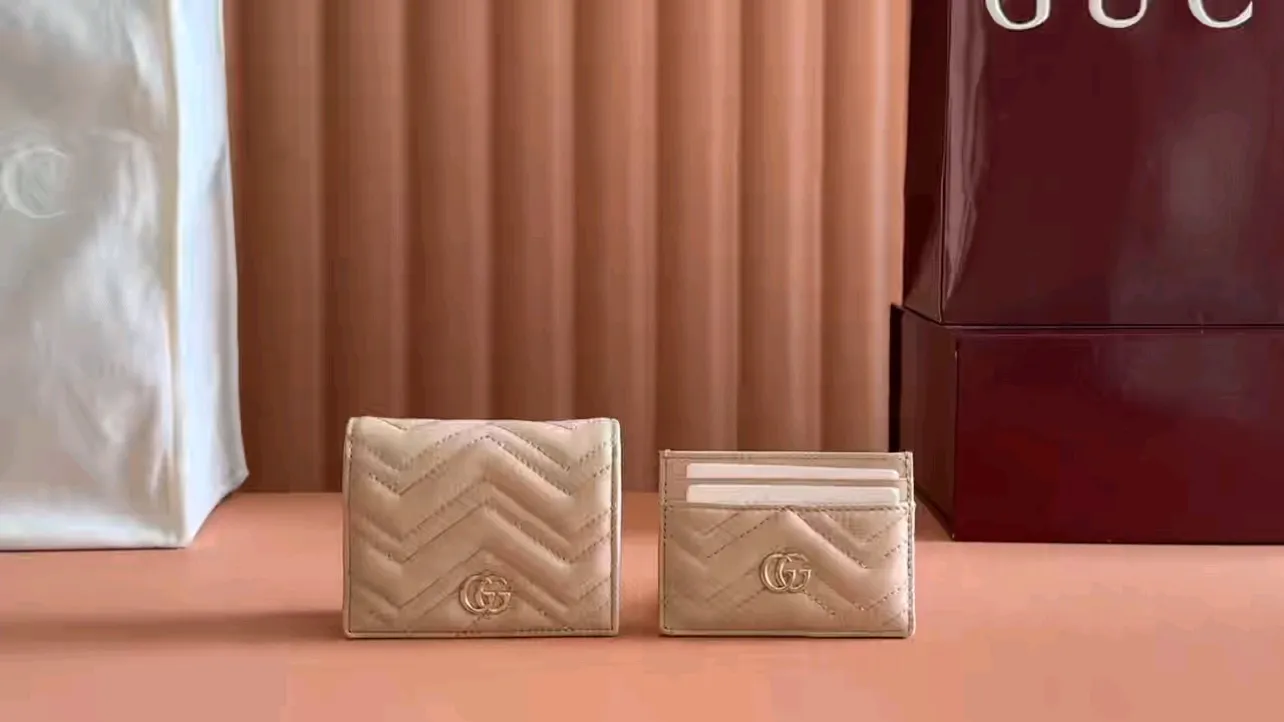 💋💋💋GG Marmont series quilted card holder. Model: 466492. 443127 Color: pink light gold/original leather.