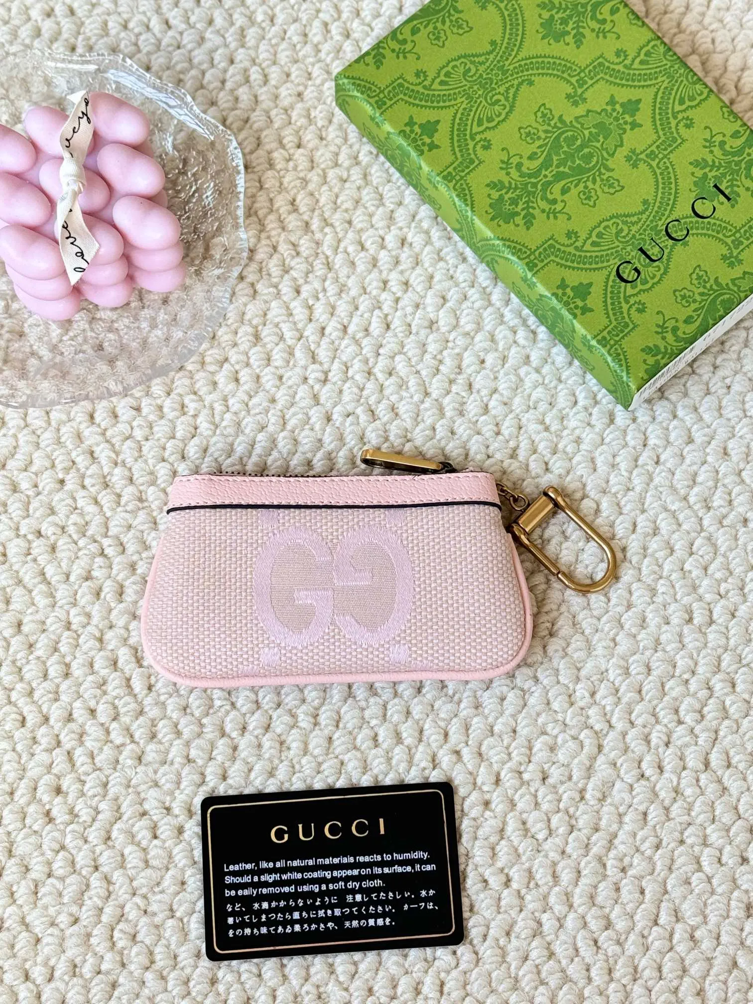 💰140 gucci new small coin purse ~ lipstick bag! Cowhide + PVC with exquisite original factory hardware! Flexible and unique hook buckle, small and exquisite, with great effect. Model: 671722, size: 12x7.5x1.5cm.
