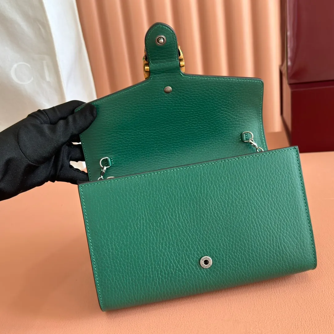 p680. 📣📣📣【Original leather🌈 Equipped with full package at the counter】🔥🔥GG Original leather, ebony double G fabric PVC with leather chain mini handbag/wallet, small bag with detachable shoulder strap, ample internal space, perfect replica of the original, 💯top-grade Italian imported cowhide👉fine workmanship ‼ ️Model: 401231, size: 20*13.5*4cm.