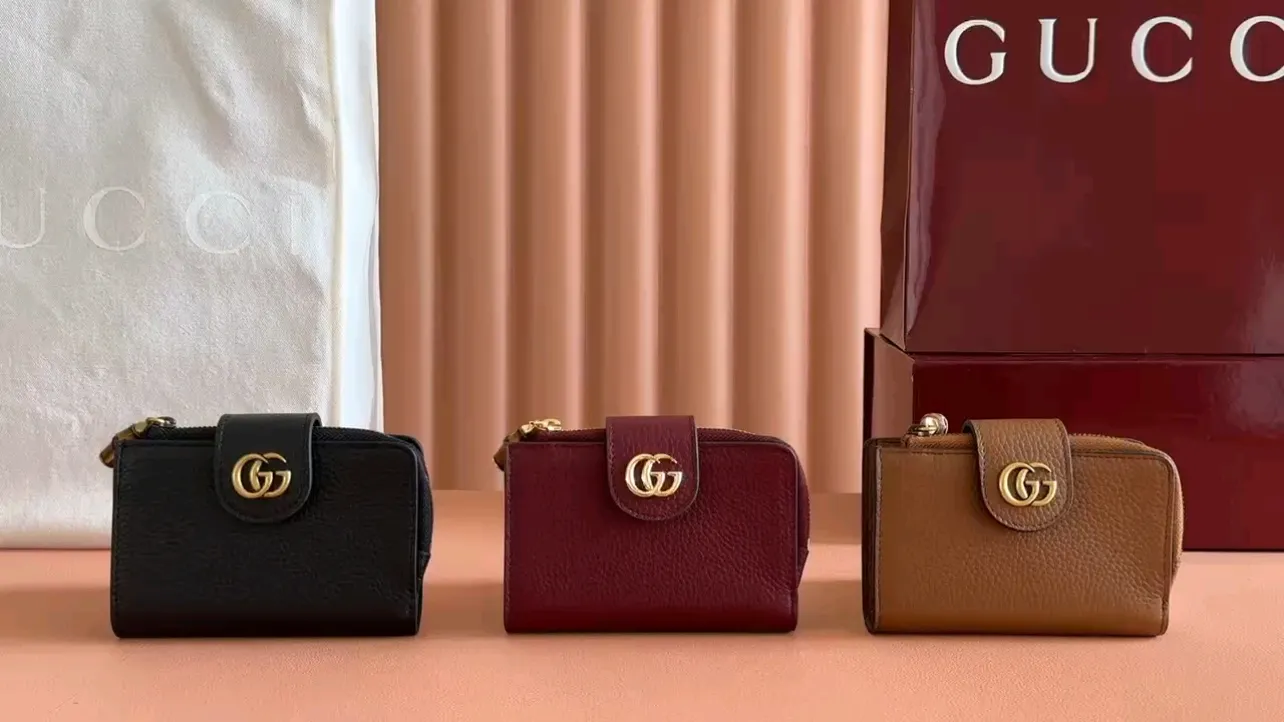 💋💋💋The new GG Marmont👉 series zipper long clip is shipped in red/original leather. Model: 739498. short video