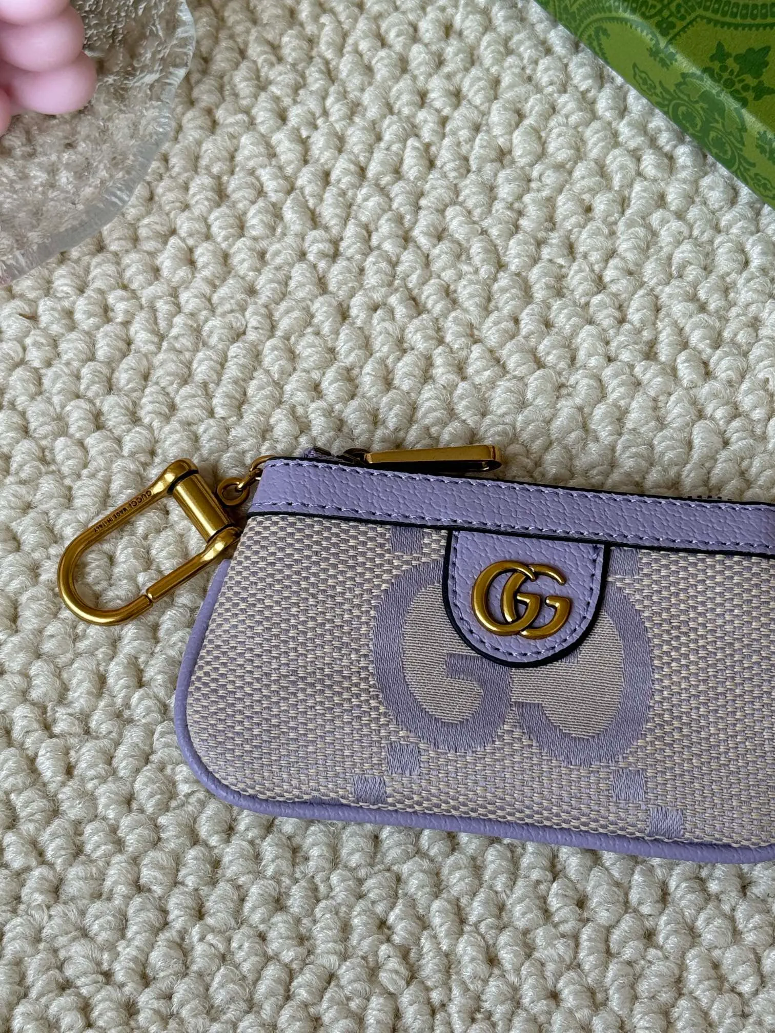 💰140 gucci new small coin purse ~ lipstick bag! Cowhide + PVC with exquisite original factory hardware! Flexible and unique hook buckle, small and exquisite, with great effect. Model: 671722, size: 12x7.5x1.5cm.