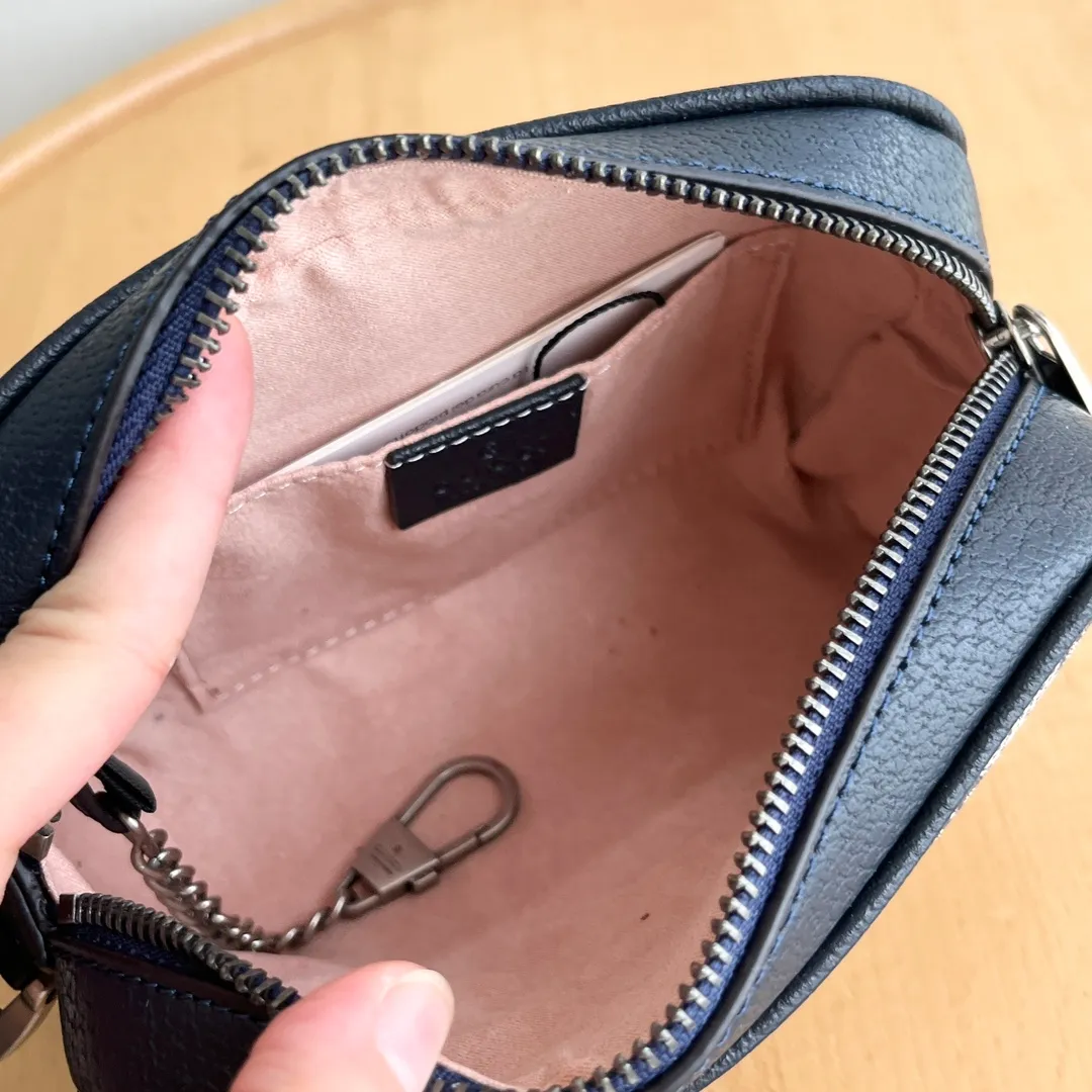 Actual shot #💰260 Model: 517350 Size: 17.5*12*5.5cm Gucci Ophidia series can be said to be out of control in retro style Crossbody shoulder strap🉑️Adjustable shoulder strap✅Keychain included