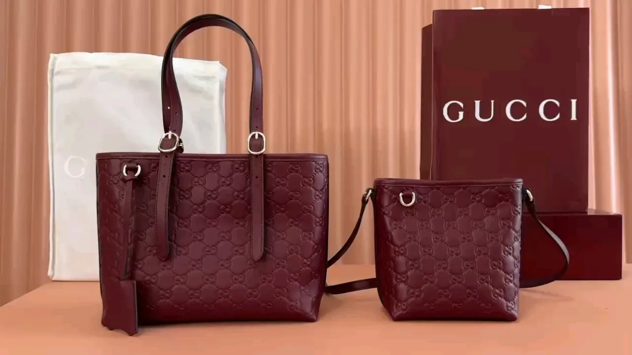 💋💋💋【New product】GG Emblem series slim bucket bag, original leather, model: 847090. 847456 combination short video