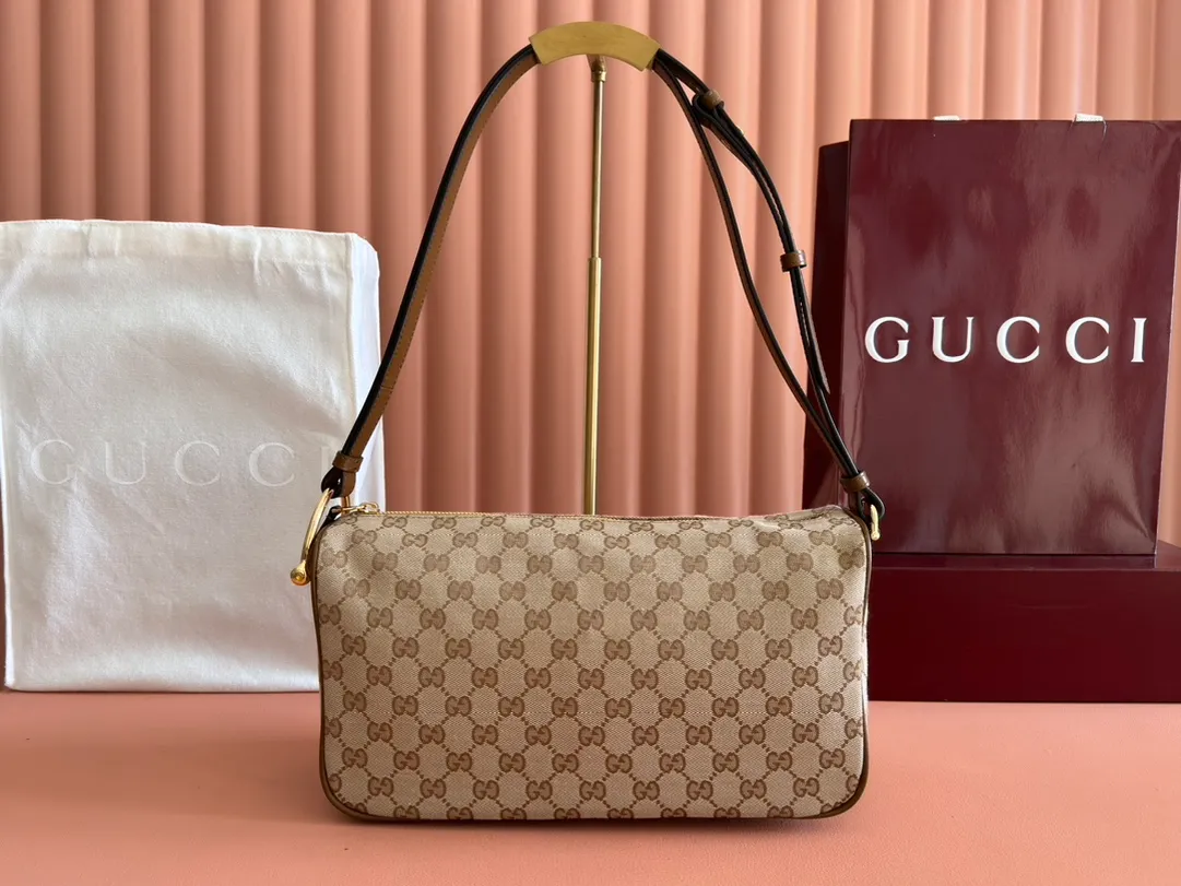 💋💋💋【New】Gucci Half Horsebit series small shoulder bag, pleated original leather is shipped, 🐍Model: 860787 Combination short video