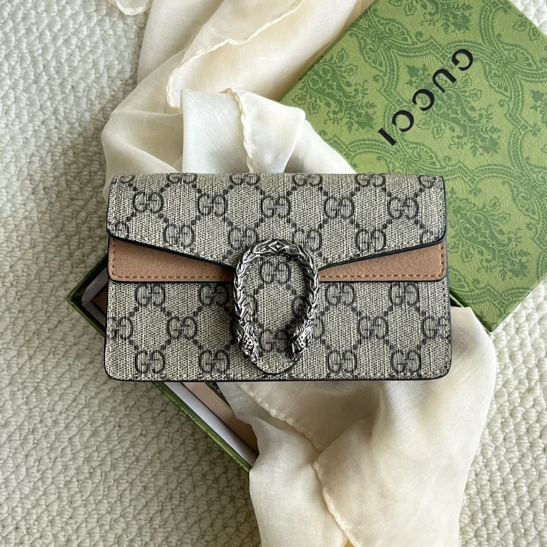 Actual shot #💰240 with box Model: 476432 Apricot Size: 16.5x10x4.5cm 𝙂𝙪𝙘𝙘𝙞 𝘿𝙞𝙤𝙣𝙮𝙨𝙪𝙨 𝙈𝙞𝙣𝙞 16.5 Xiaogujia’s entry-level small bag is recommended. It’s not worth mentioning. It’s a classic model that can be said to be the symbol of Xiaogujia. The classic mini Dionysian buckle is paired with calfskin. This bag has a very high appearance rate. It is simply a tool for daily wear and is very popular on the street❗️