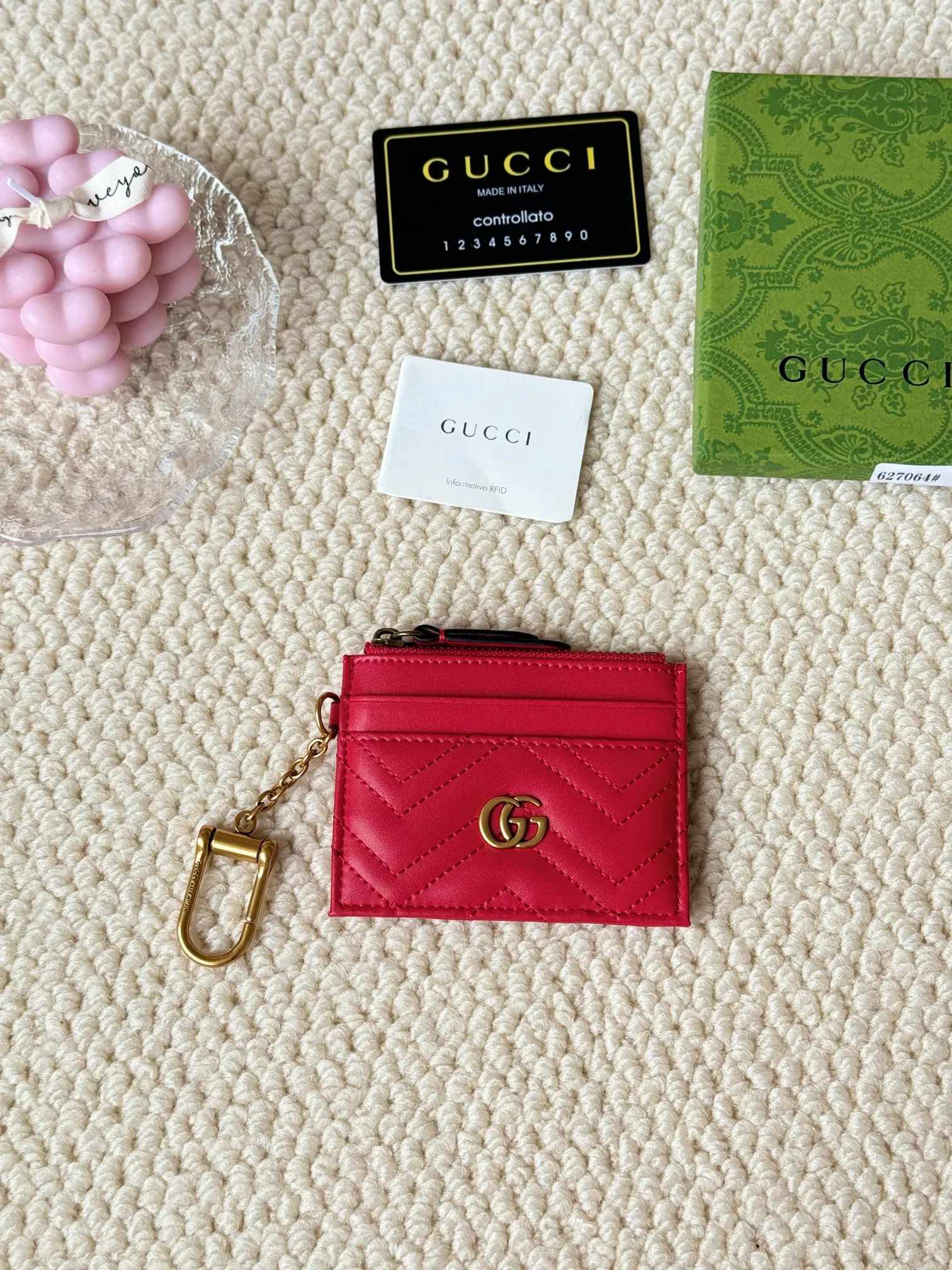 💰120 gucci card holder key🔑clasp new arrival! Actual shot of cowhide! Style number: 627064🎈🎈🎈Size: Width 10 X Height 7.5x1cm