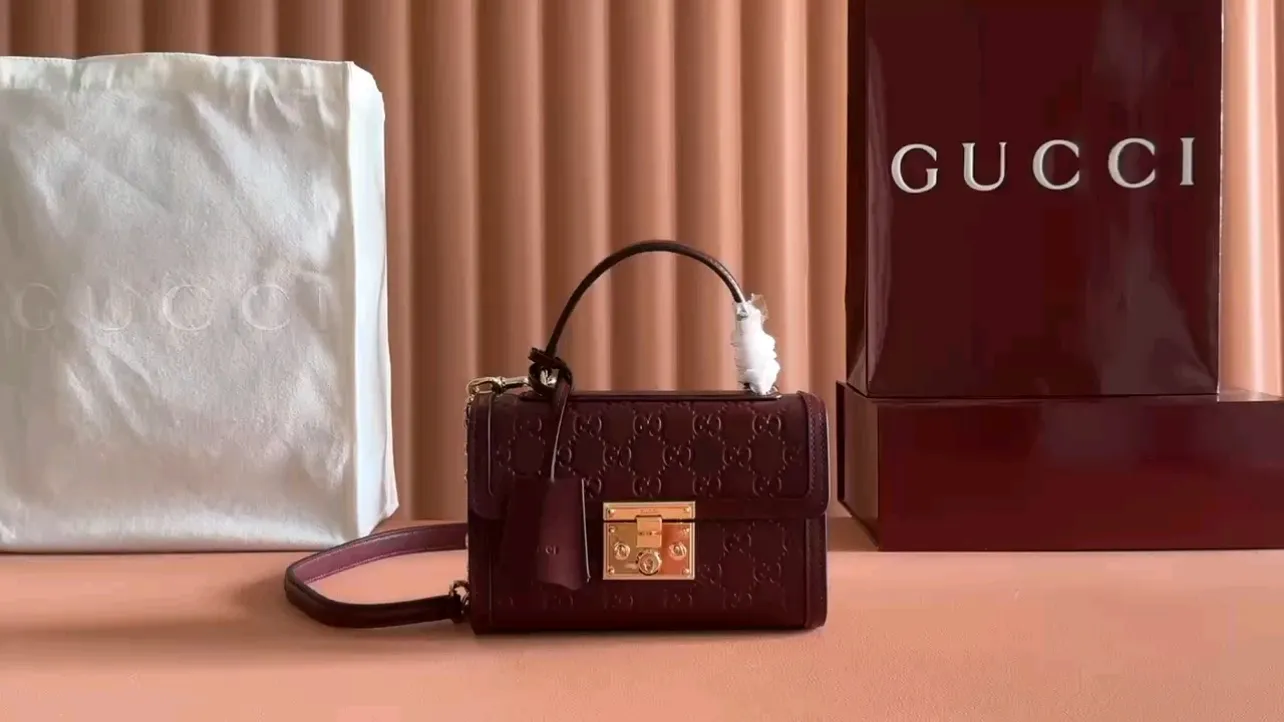💋💋💋[New model] GG Padlock series small handbag, black, ancro red/embossed original leather has been shipped, 🐍Model: 838999, short combination video