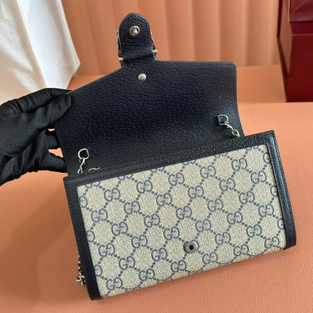 p740. 📣📣📣【Original leather🌈 Equipped with full package at the counter】🔥🔥GG Original leather, ebony double G fabric PVC with leather chain mini handbag/wallet, small bag with detachable shoulder strap, ample internal space, perfect replica of the original, 💯top-grade Italian imported cowhide👉fine workmanship ‼ ️Model: 401231, size: 20*13.5*4cm.