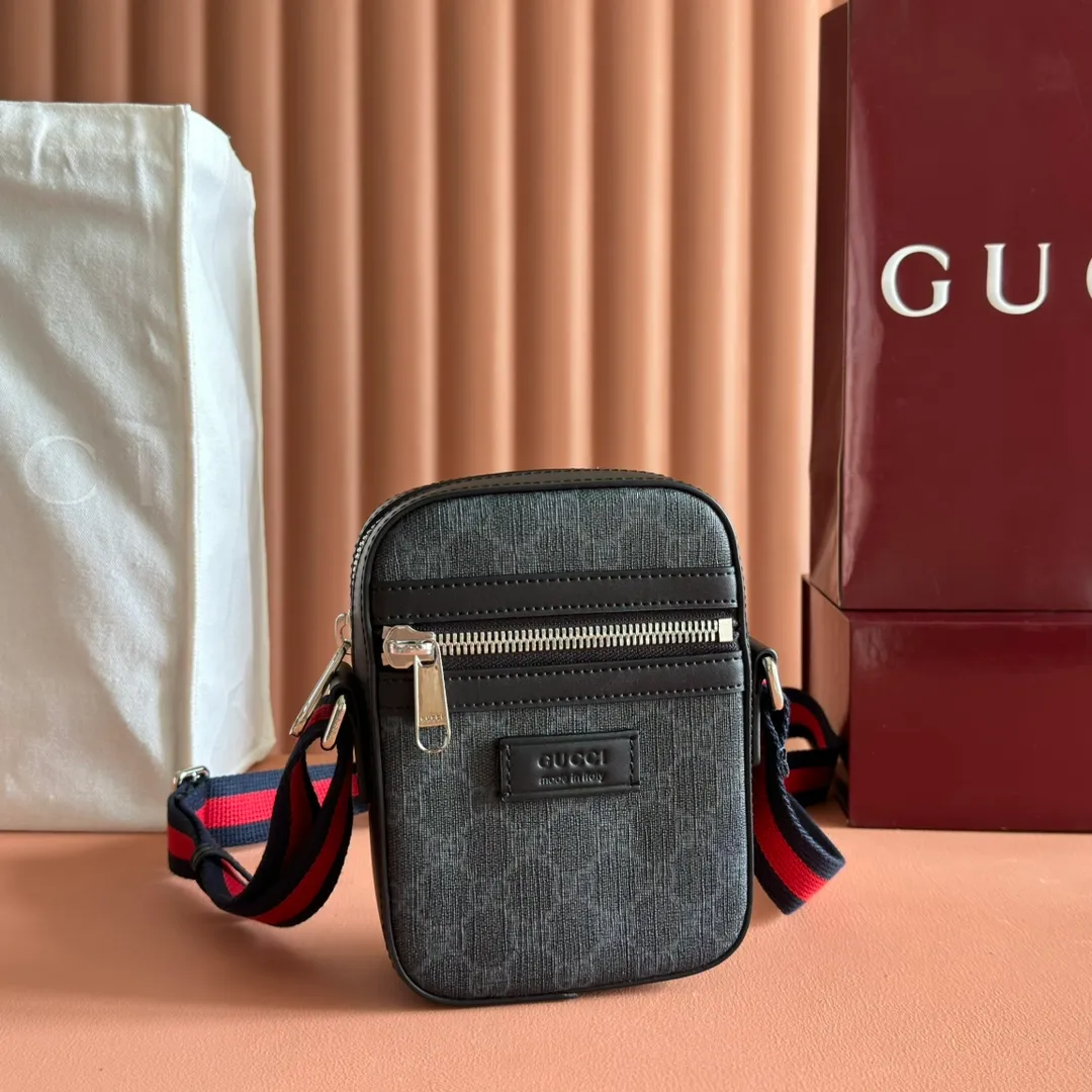 p700. 💋💋💋【Original leather accessories🌈 Equipped with full counter packaging】🔥🔥 G Home. The latest mini men's bag, original leather, top hardware, model number 598103 vinyl, size 14.5*18*6cm
