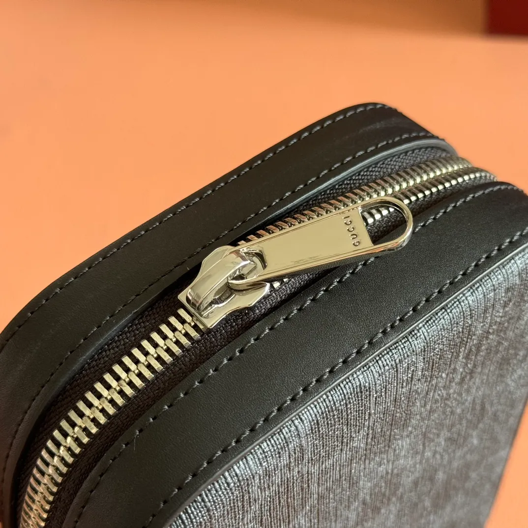 p700. 💋💋💋【Original leather accessories🌈 Equipped with full counter packaging】🔥🔥 G Home. The latest mini men's bag, original leather, top hardware, model number 598103 vinyl, size 14.5*18*6cm