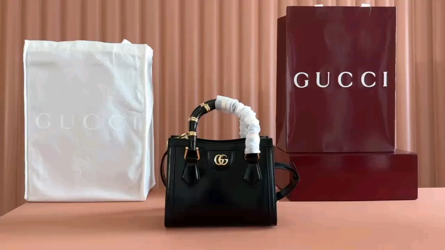 💋💋💋【New Product】GG Gucci Diana series bamboo mini tote bag, white, light green, light purple/original leather has been shipped, model number: 832936. Combination short video