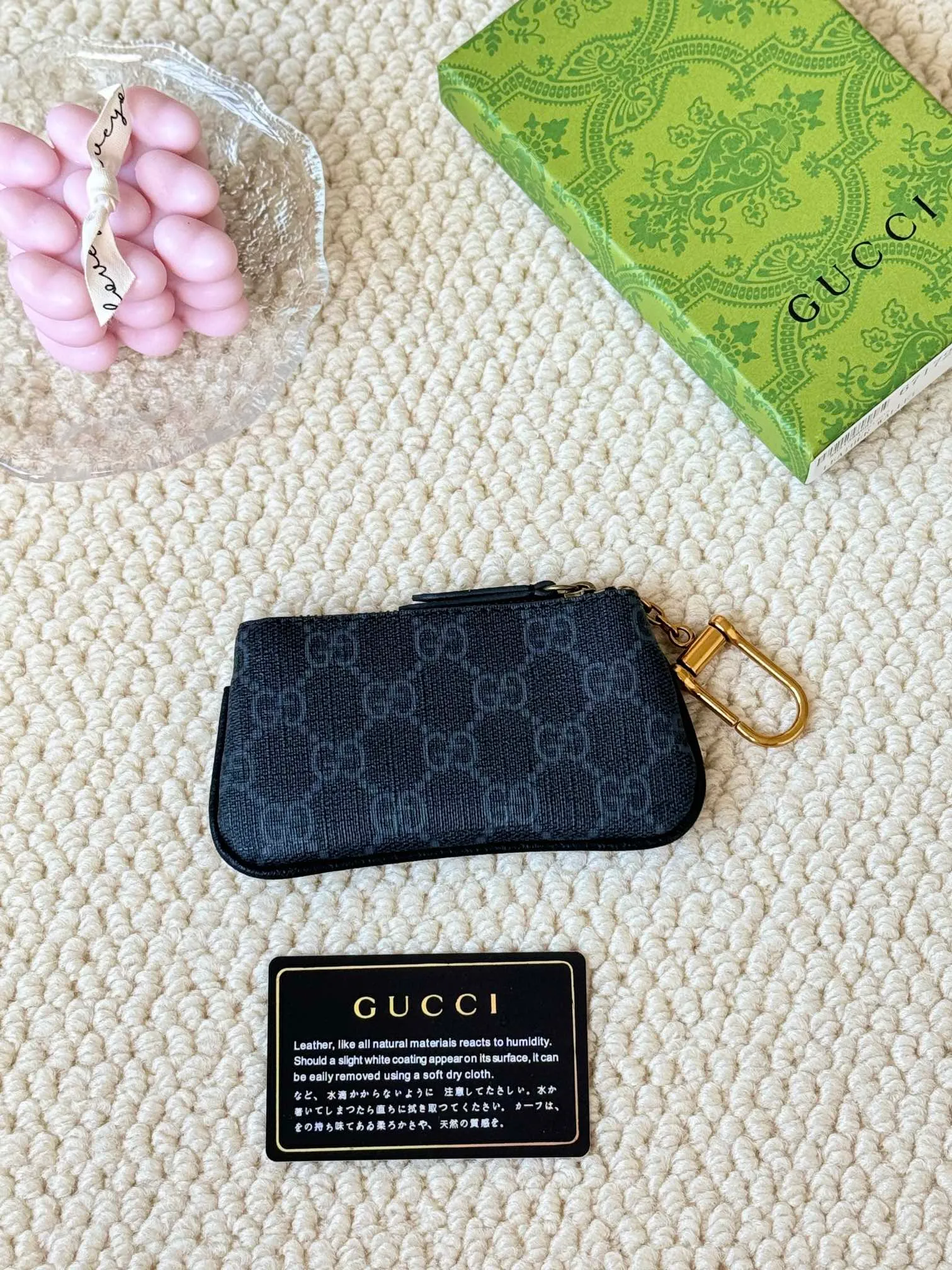 💰140 gucci new small coin purse ~ lipstick bag! Cowhide + PVC with exquisite original factory hardware! Flexible and unique hook buckle, small and exquisite, with great effect. Model: 671722, size: 12x7.5x1.5cm.
