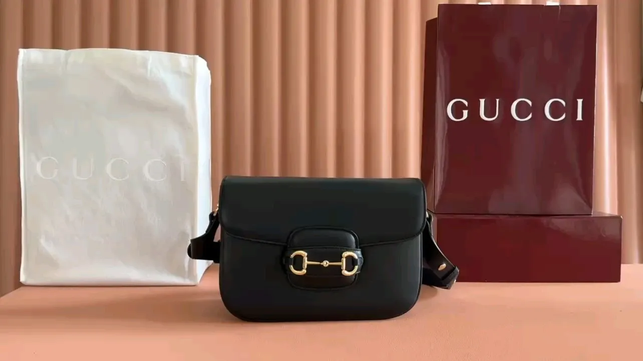 💋💋💋【New】Gucci Horsebit 1955 Aura series small shoulder bag, black soft leather/original leather is shipped, 🐍Model: 847063, short video