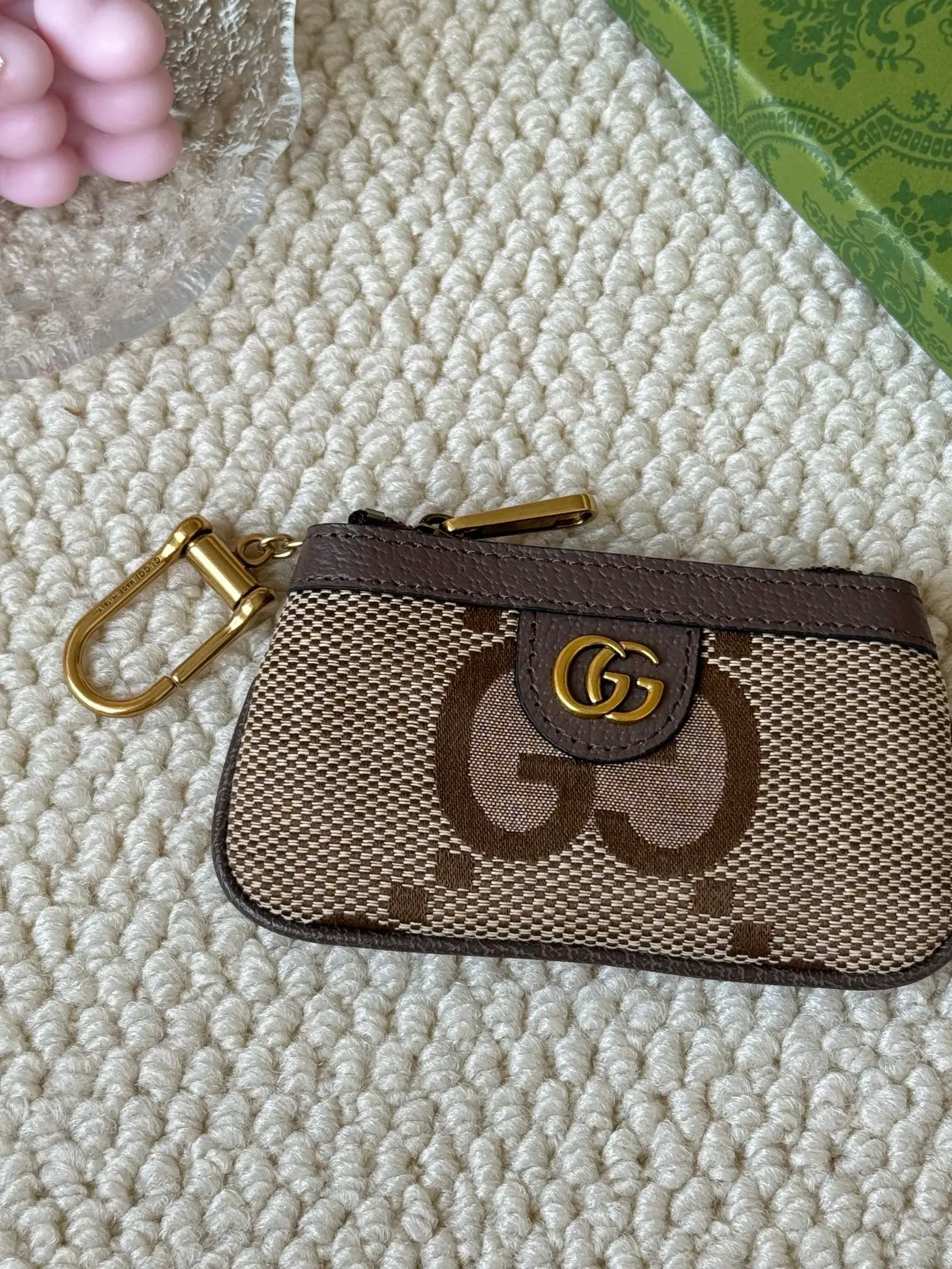 💰140 gucci new small coin purse ~ lipstick bag! Cowhide + PVC with exquisite original factory hardware! Flexible and unique hook buckle, small and exquisite, with great effect. Model: 671722, size: 12x7.5x1.5cm.