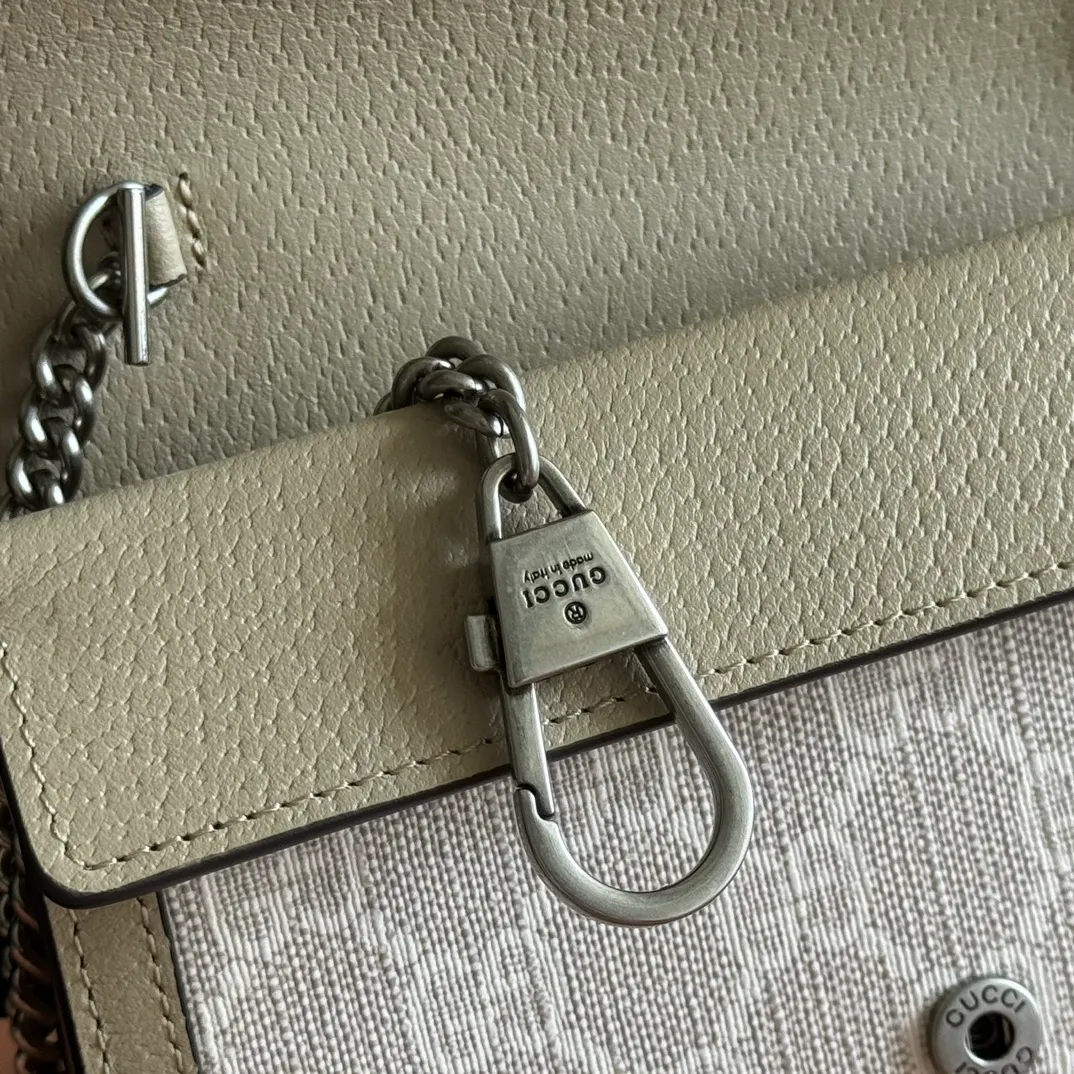 p720. 📣📣📣[Original leather with 🌈Full set of packaging at the counter]🔥🔥 Dionysus Supre Mini has been loved by thousands of girls since the Dionysus bag came out, and the Dionysus bag has also lived up to expectations, with various designs emerging in endlessly ~ Model: 476432 Size: 16.5*10*4.5cm.