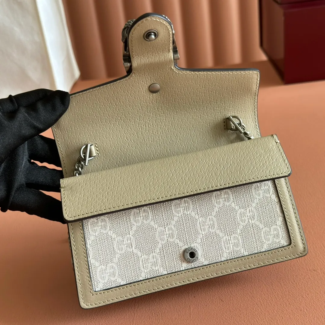 p720. 📣📣📣[Original leather with 🌈Full set of packaging at the counter]🔥🔥 Dionysus Supre Mini has been loved by thousands of girls since the Dionysus bag came out, and the Dionysus bag has also lived up to expectations, with various designs emerging in endlessly ~ Model: 476432 Size: 16.5*10*4.5cm.