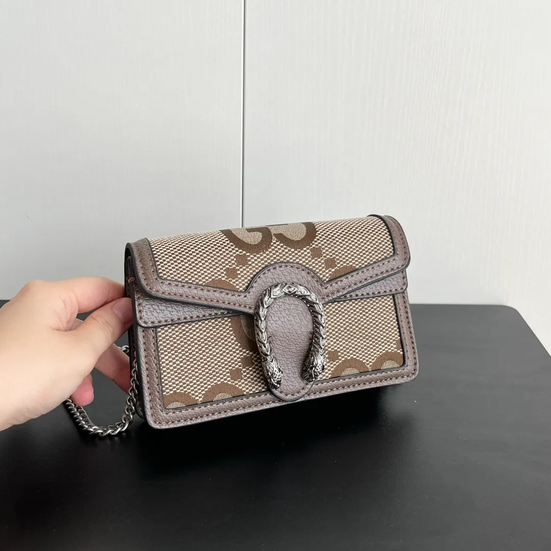 Actual shot #💰260 with box model: 476432 large g size: 16.5x10x4.5cm 𝙂𝙪𝙘𝙘𝙞 𝘿𝙞𝙤𝙣𝙮𝙨𝙪𝙨 𝙈𝙞𝙣𝙞 16.5 Xiaogujia’s entry-level small bag is recommended. It’s not worth mentioning. It’s a classic model that can be said to be the symbol of Xiaogujia. The classic mini Dionysian buckle is paired with calfskin. This bag has a very high appearance rate. It is simply a tool for daily wear and is very popular on the street❗️