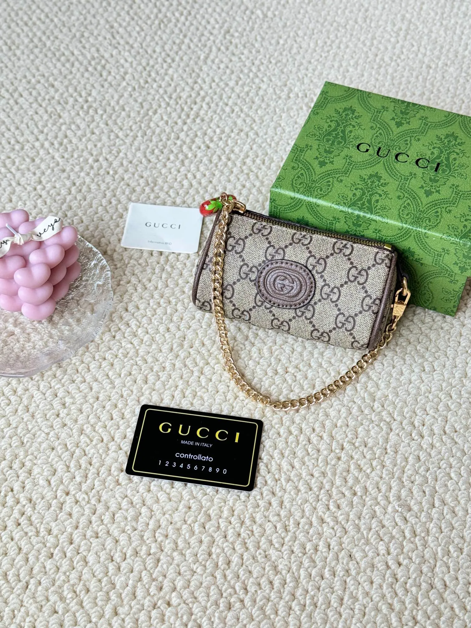 💰180 GUCCI/Gucci new women's beige/ebony canvas strawberry zipper coin purse